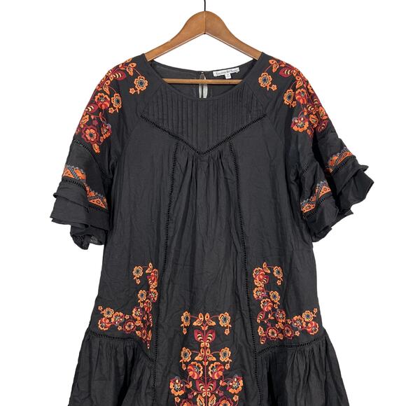 See and Be Seen Dresses & Skirts - See and Be Seen Embroidered Floral Dress A Line Sheath Black Orange - M